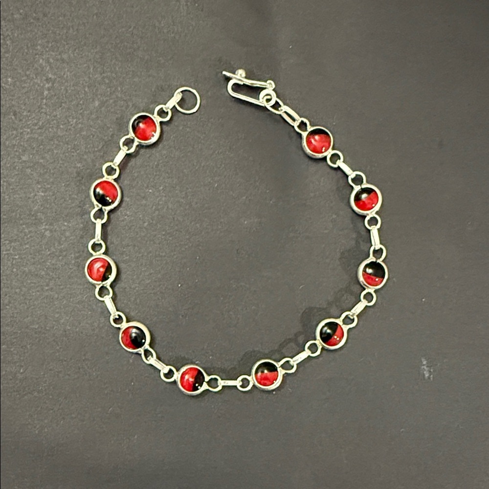 950 Sterling Silver Huayruro Seeds
Peruvian Bracelet 7.5 In